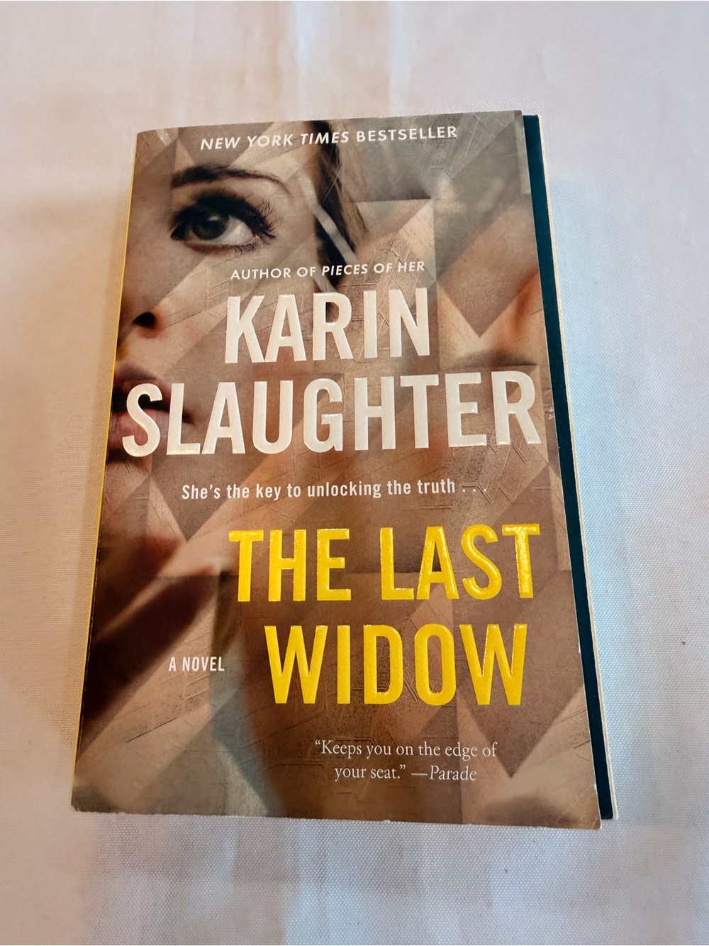 The Last Widow bay Karin Slaughter Paperback Book 2020